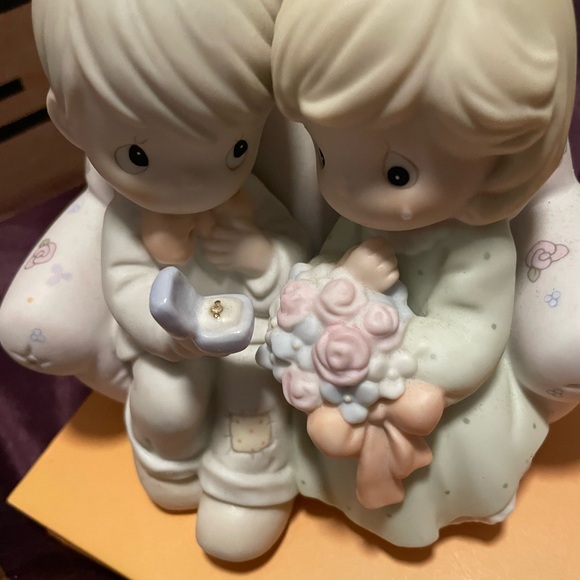 Precious moments great for newlyweds precious moment yes I do - Picture 4 of 5